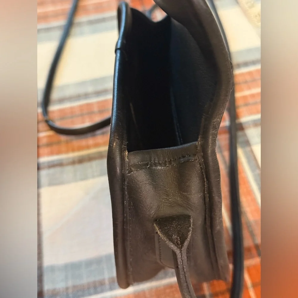 Coach Vintage Casey Black Leather Crossbody Bag USA made‎ - Picture 12 of 16